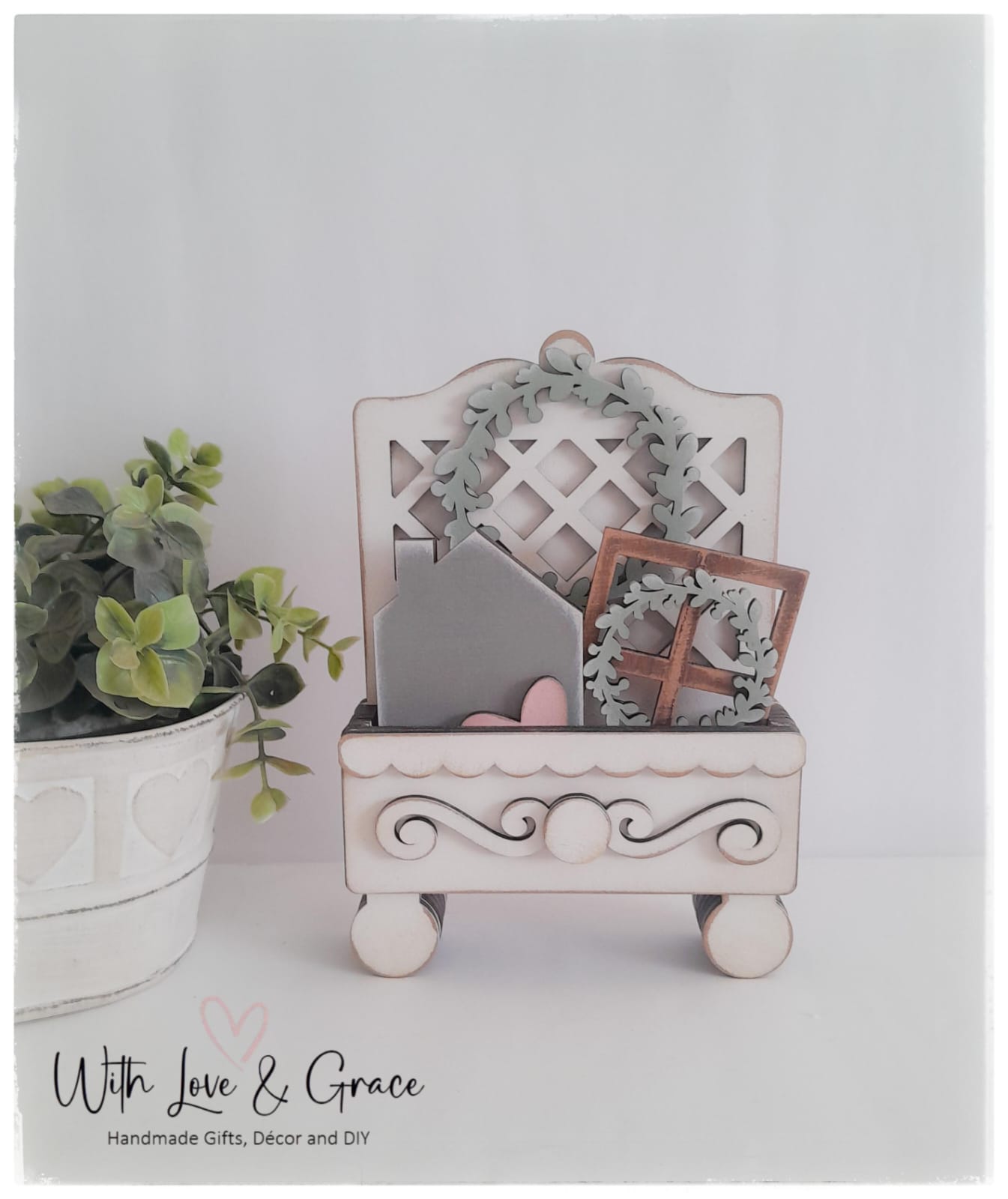 Cottage Drawer – Garden Lattice