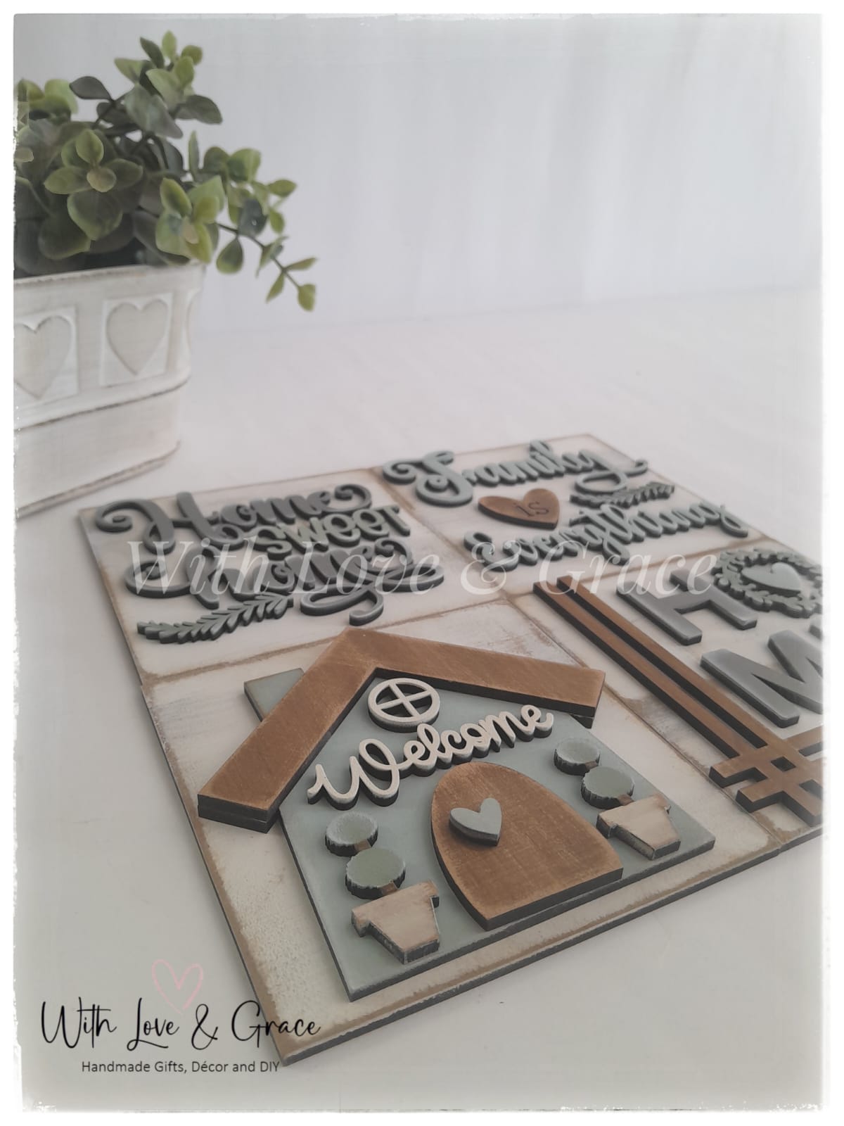 Family is Everything 10.8cm Square Bundle Set - Painted (Set of 4)