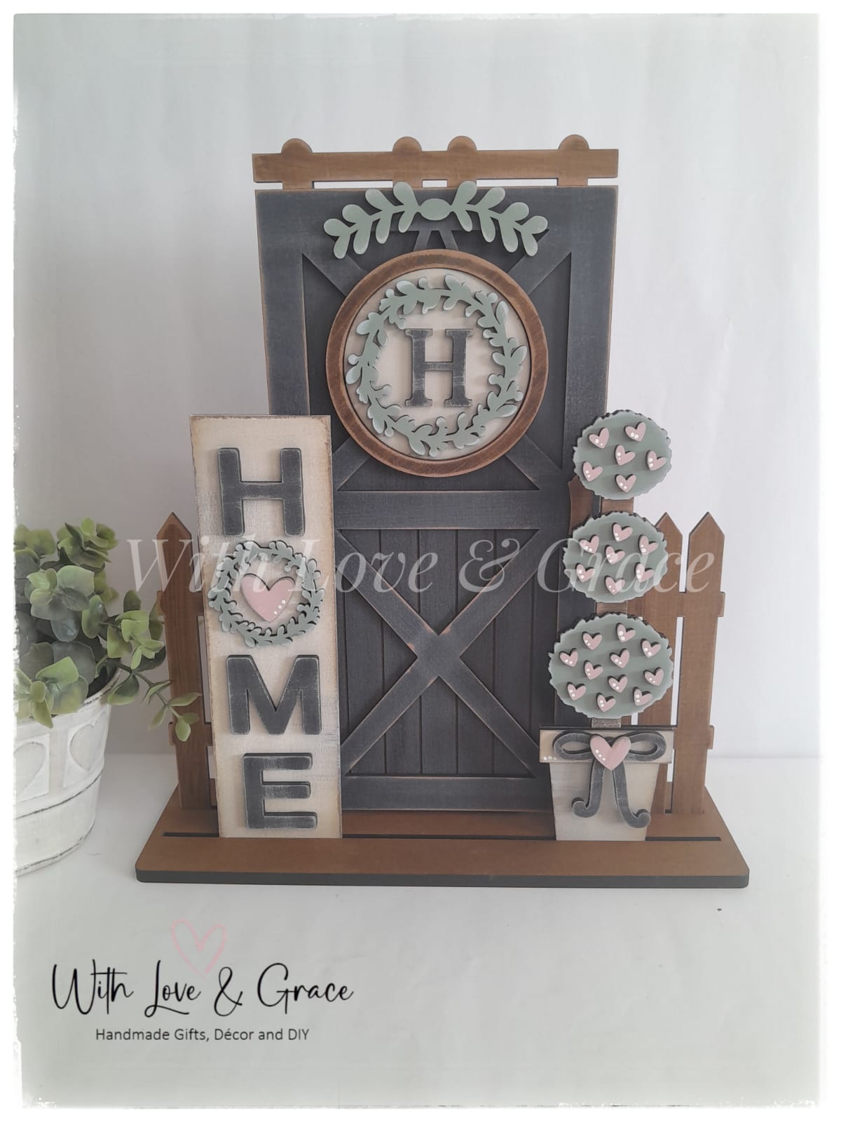 Home Barn Door Interchangeable Décor Set