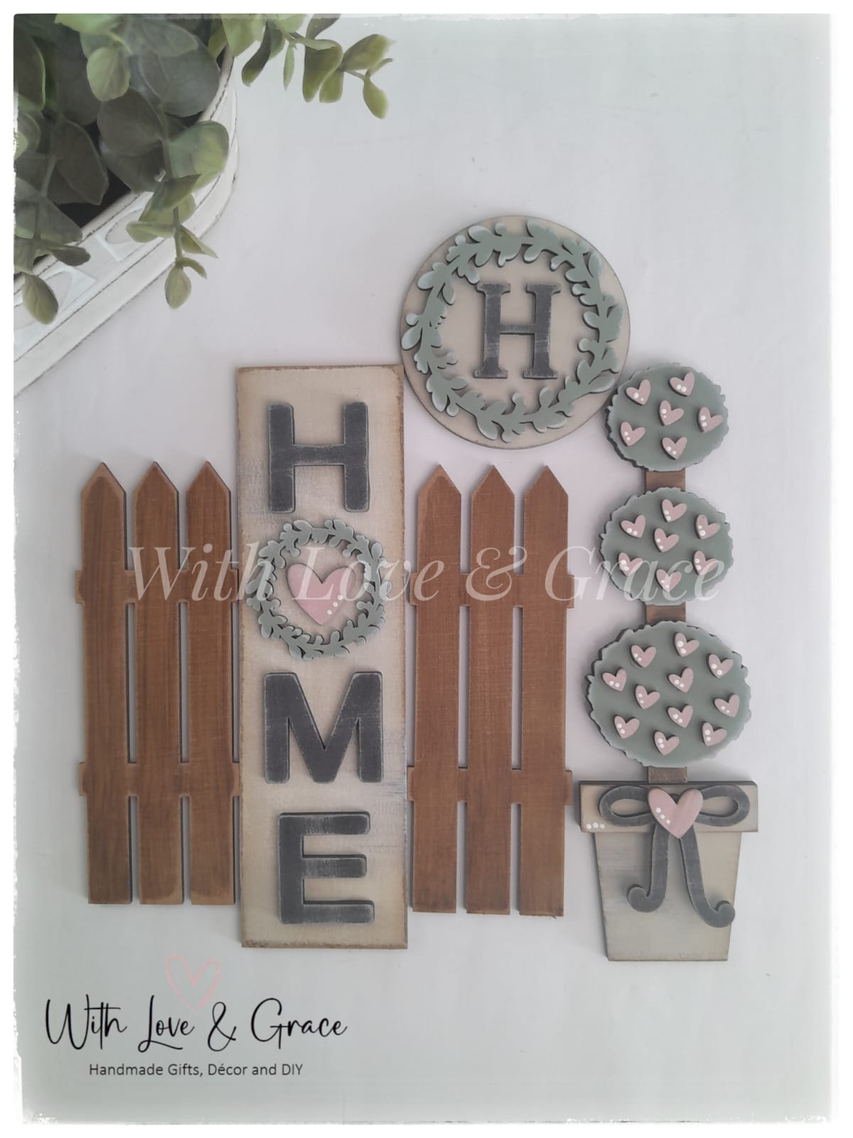 Home Barn Door Interchangeable Décor Set