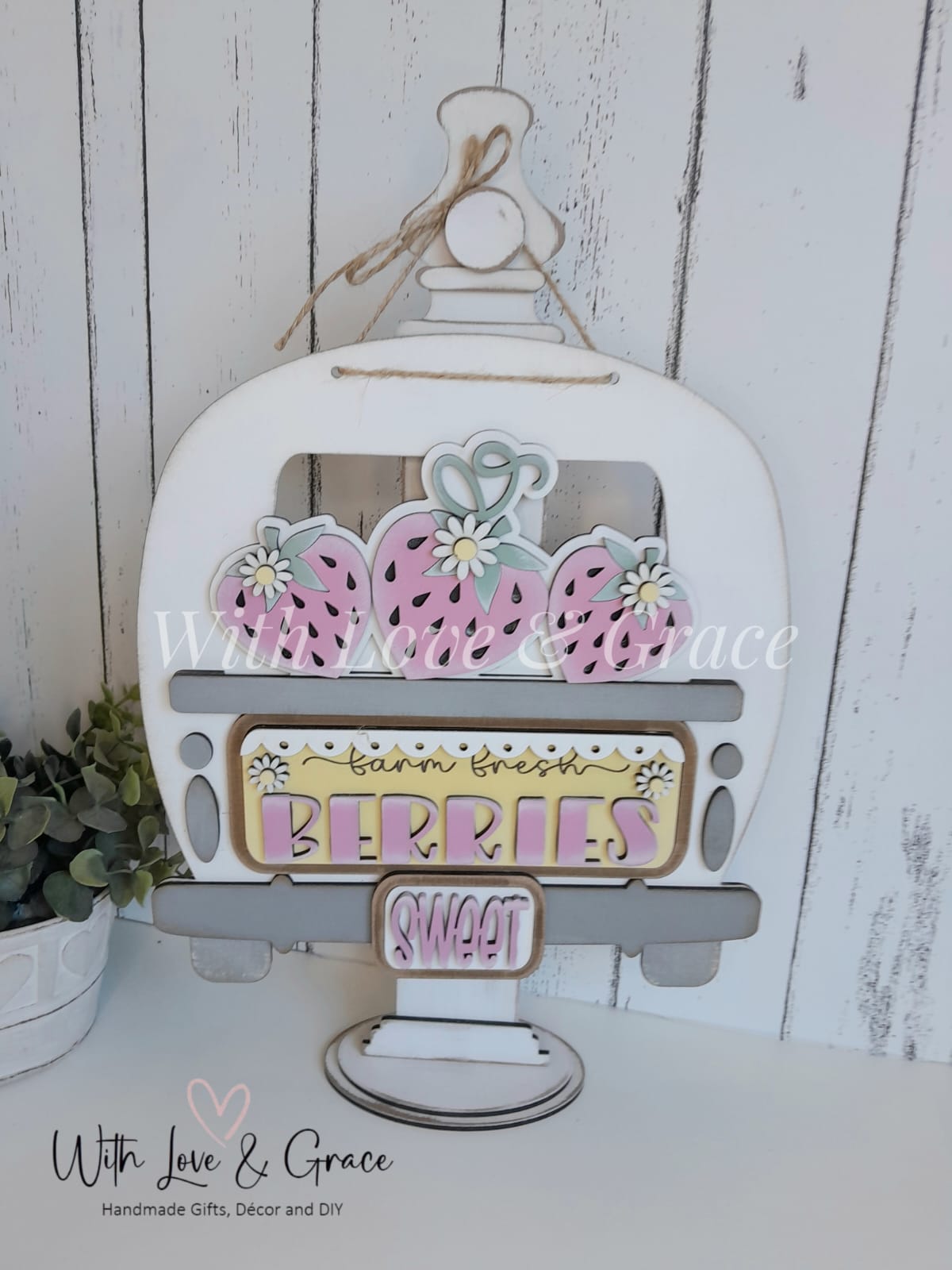 Strawberry Interchangeable Insert for Truck / Basket / Bread Board / Camper
