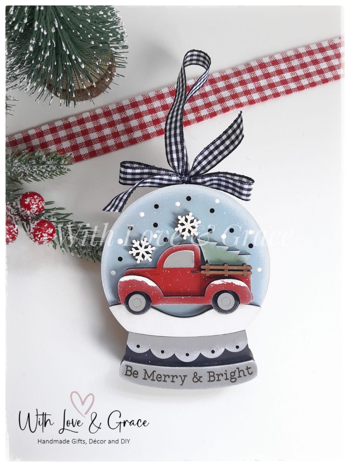 Snow Globe Ornament – Light Up Christmas Truck